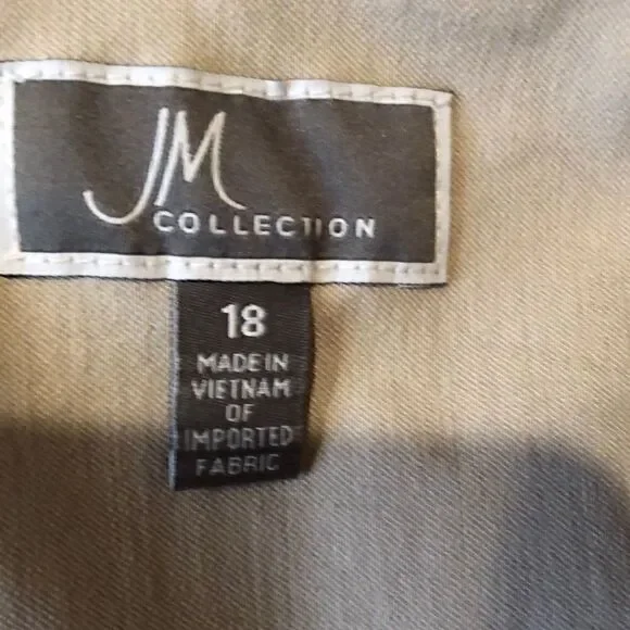JM Collection Zip Front Jacket. Size… - Picture 5 of 6